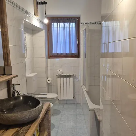 Apartment Typical In Valtellina Sondrio